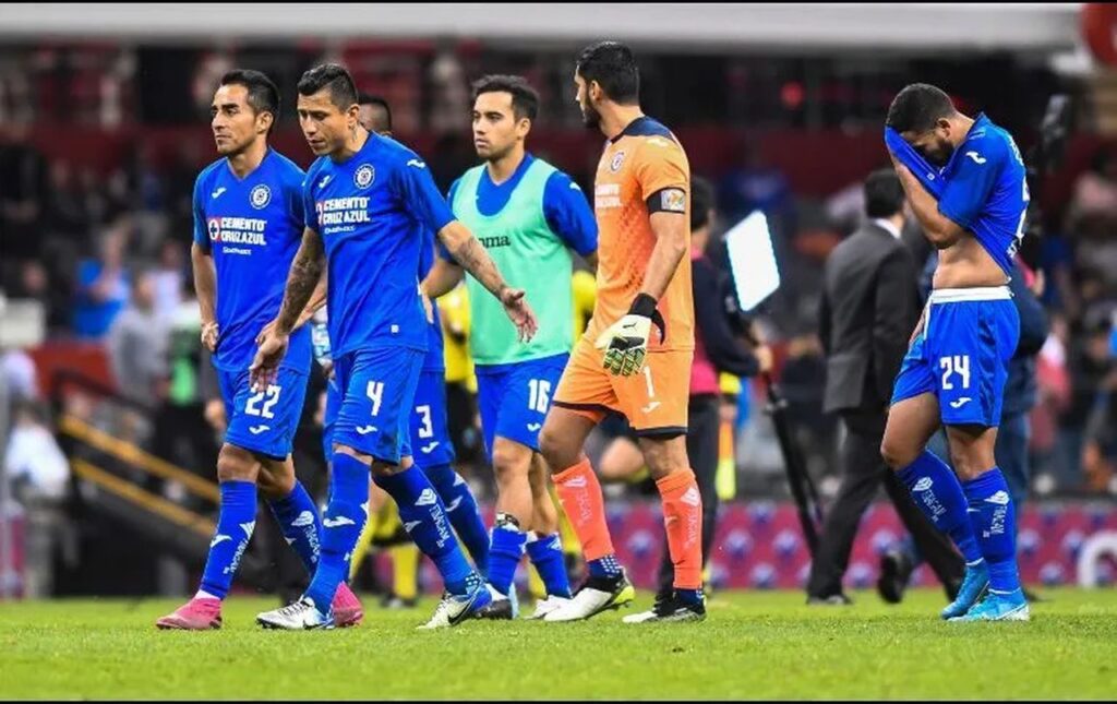 La UIF ordena liberar cuentas de Cruz Azul sólo para pagar nómina