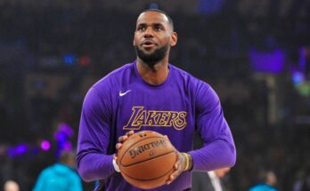 LeBron realiza prácticas privadas y con pruebas de coronavirus