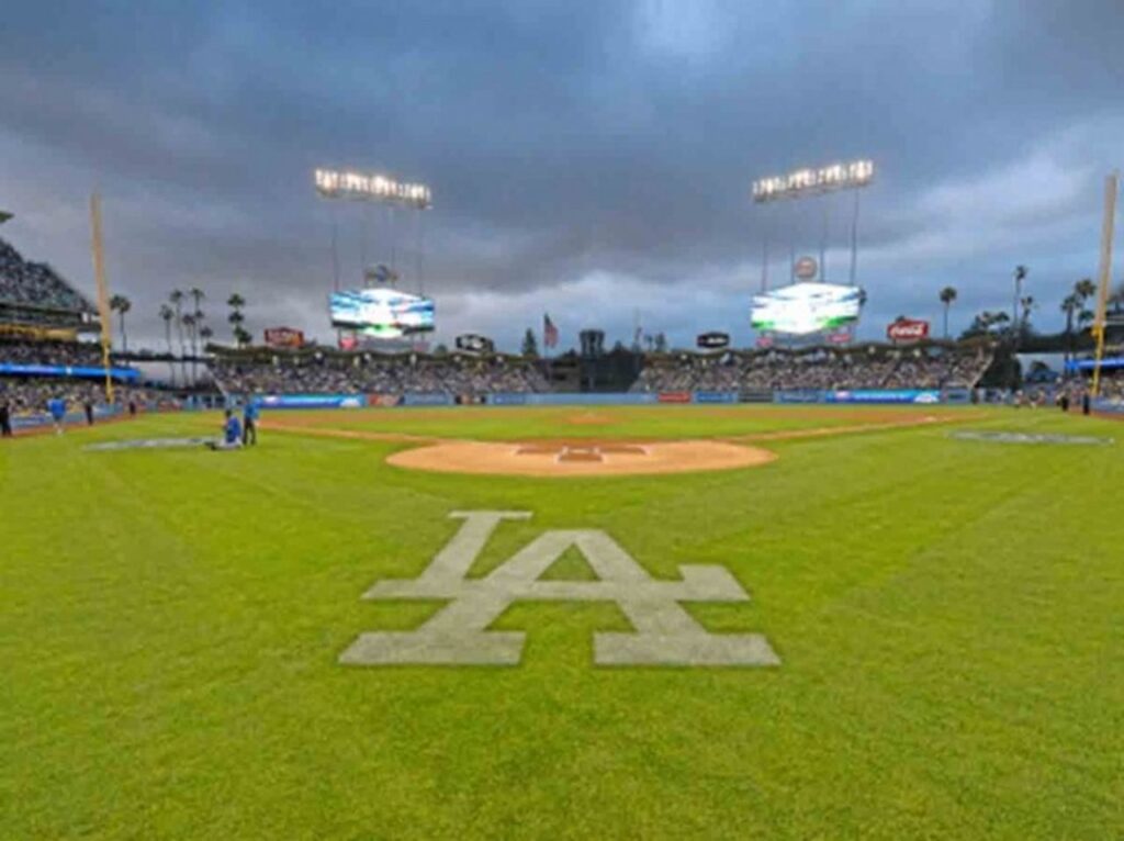 Los Dodgers reabren sus instalaciones