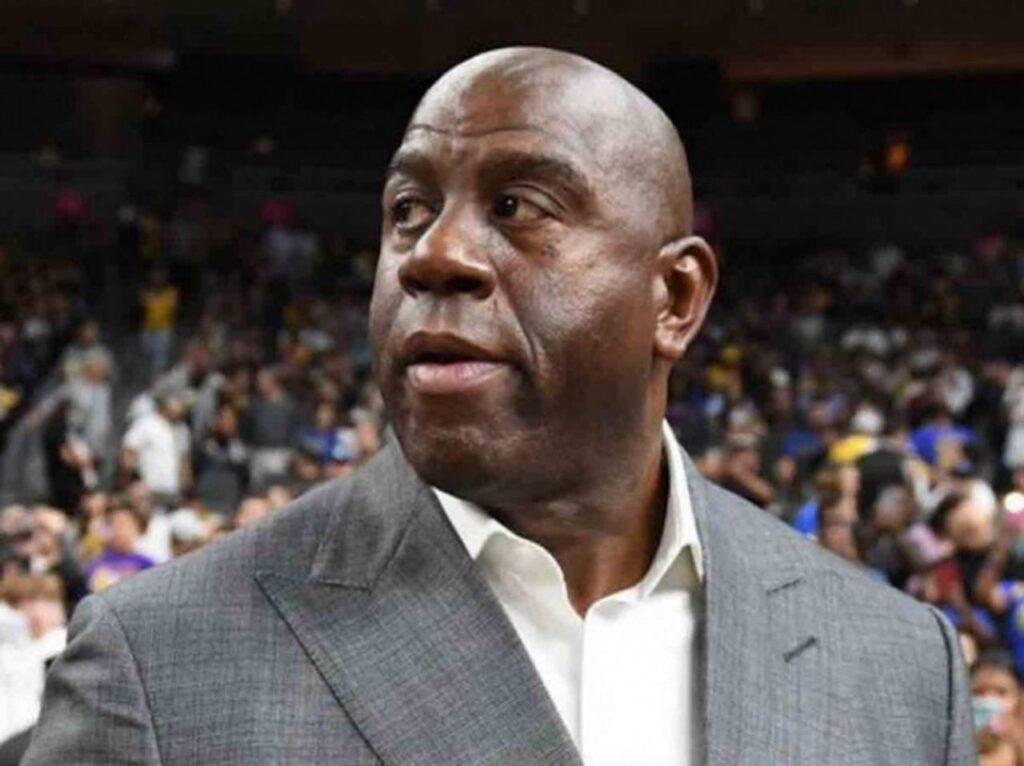 ‘Magic’ Johnson elige a su favorito entre Jordan y LeBron