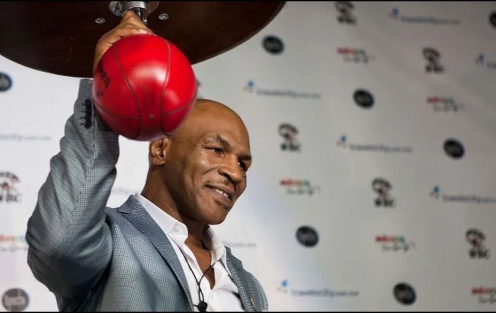 Mike Tyson confirma su regreso al boxeo con pelea benéfica