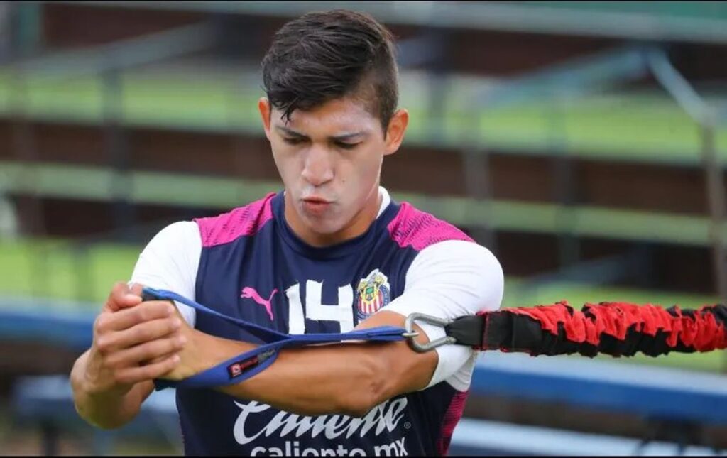 Ángel Zaldívar utilizará el número ”13” con Chivas