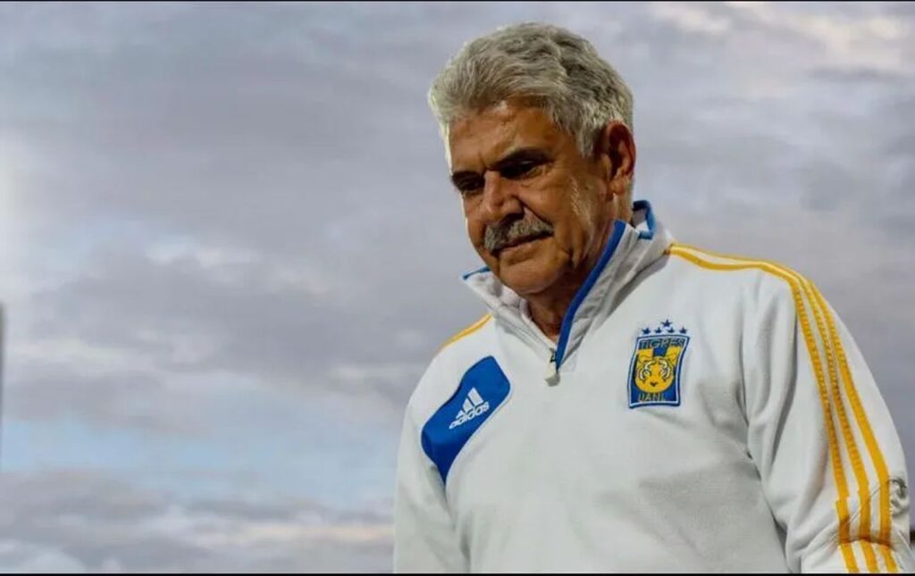 Alejandro Rodríguez quiere que ”Tuca” Ferretti se quede en Tigres