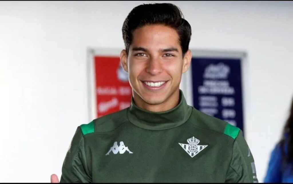 Diego Lainez, entre los 100 nominados al Golden Boy 2020