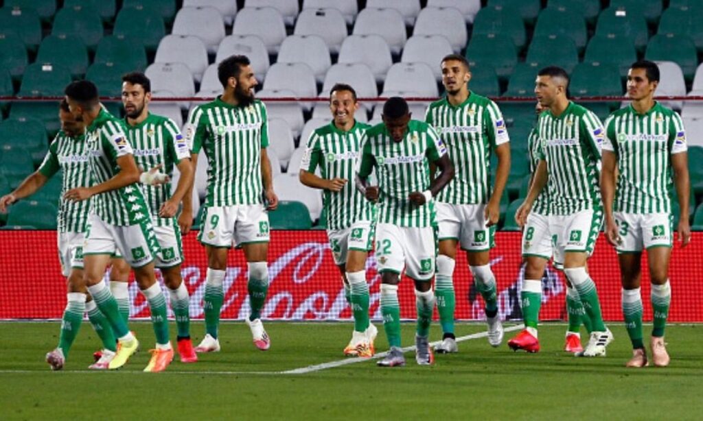 El Betis endereza el camino