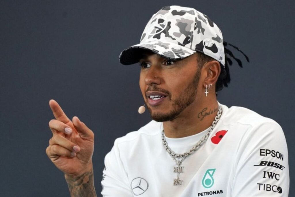 Hamilton lamenta que sus colegas no condenen el racismo