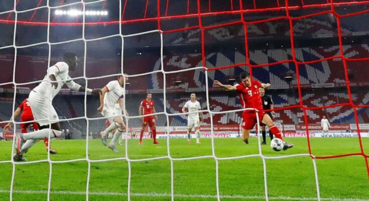 Lewandowski pone al Bayern Múnich en la final de la Copa