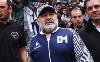 Maradona renueva con Gimnasia y Esgrima La Plata