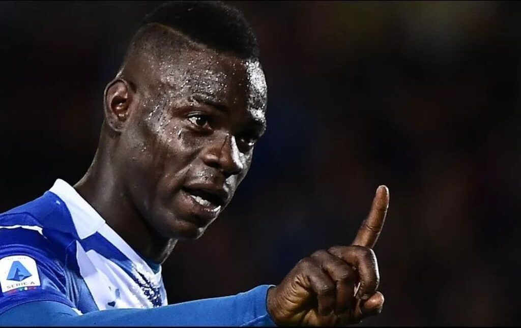 Mario Balotelli es expulsado de entrenamiento del Brescia