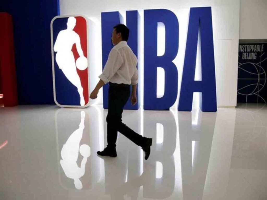 NBA y Asociación de Jugadores detallan reanudación de temporada