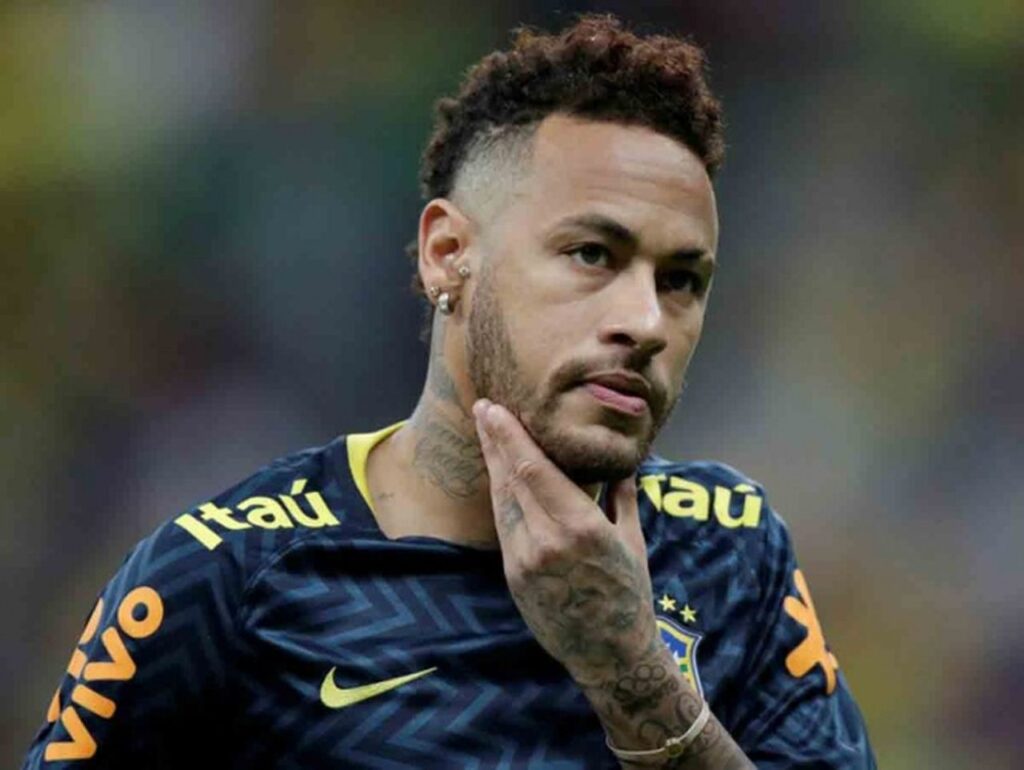 Neymar es denunciado por homofobia