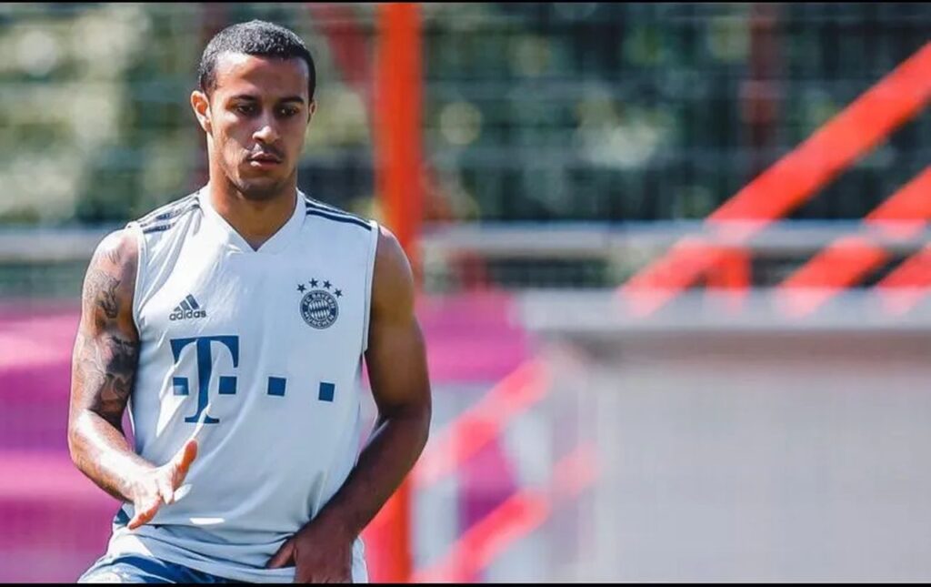 Thiago Alcántara dejaría el Bayern Múnich