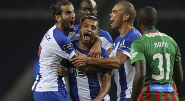 ‘Tecatito’ le da victoria al Porto con golazo