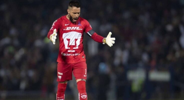 Alfredo Saldívar se despide de Pumas