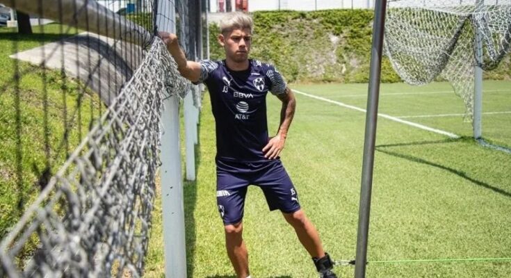 Antonio Mohamed debuta a su hijo con el primer equipo de Rayados de Monterrey Antonio Mohamed debuta a su hijo con el primer equipo de Rayados de Monterrey