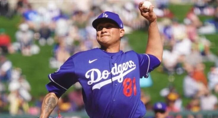 Dodgers suben al lanzador mexicano Víctor González