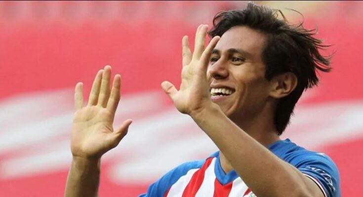 JJ Macías seguirá en Chivas