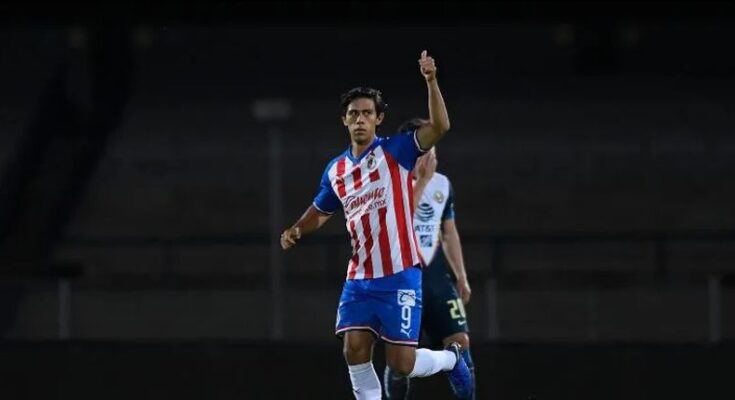 José Juan Macías sería baja de Chivas para enfrentar a Cruz Azul