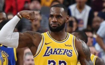 La estrella de la NBA LeBron James establece récord mundial por subasta de su tarjeta de novato