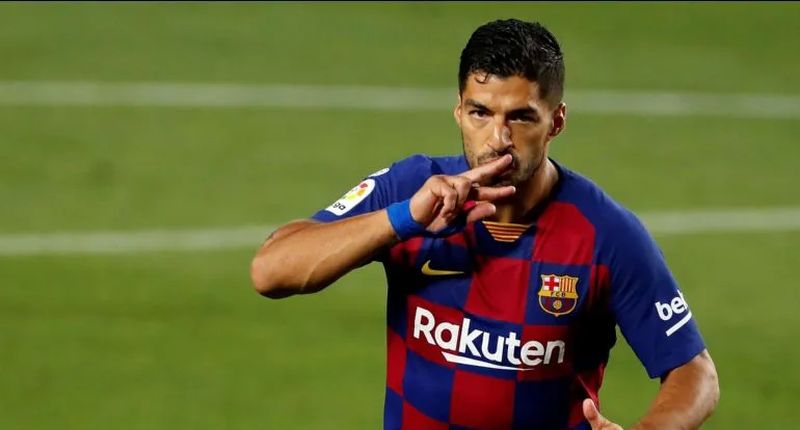 Luis Suárez le da vida al Barcelona y envía a Segunda al Espanyol