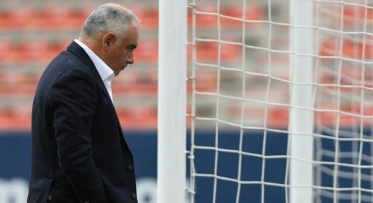 Memo Vázquez confesó que será difícil competir con un plantel tan limitado