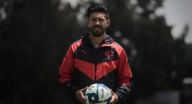 Oribe Peralta, uno de los casos positivos de COVID-19 en Chivas Oribe Peralta, uno de los casos positivos de COVID-19 en Chivas