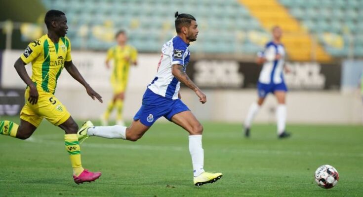 Porto acaricia el título con un ‘Tecatito’ brillante