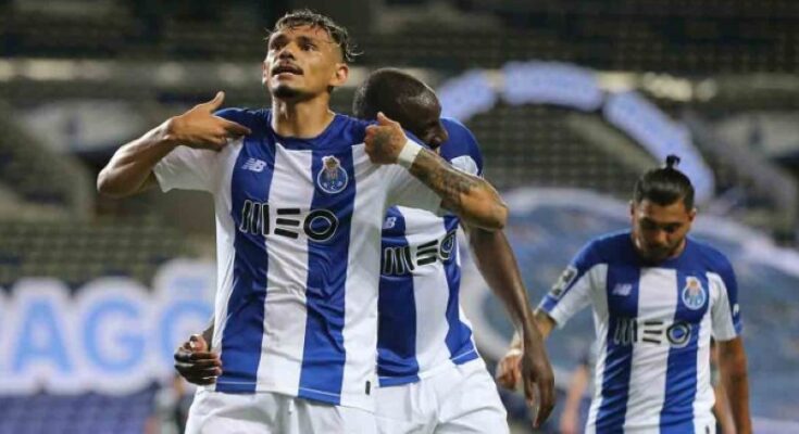 Porto y ‘Tecatito’ se afianzan en el liderato Porto y ‘Tecatito’ se afianzan en el liderato