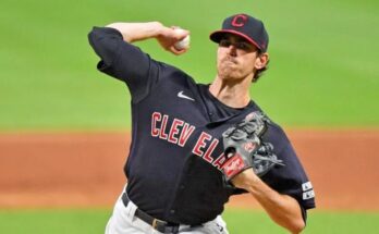 Shane Bieber ponchó a 14 y ganó Cleveland