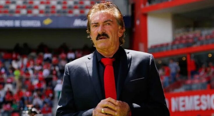 ¿Ricardo La Volpe a los pumas?; asegura no cobrar caro por reemplazar a Míchel ¿Ricardo La Volpe a los pumas?; asegura no cobrar caro por reemplazar a Míchel