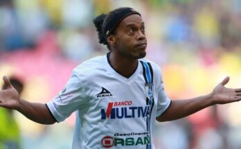 Acusan a Ronaldinho por organizar fiestas con modelos en su arresto domiciliario