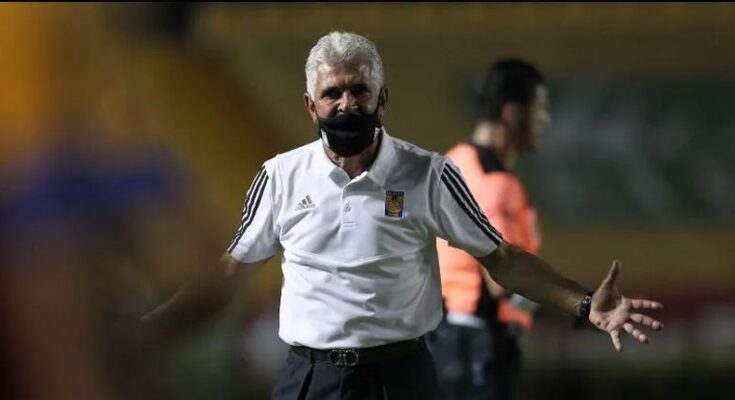 Afición de Tigres exige la salida del “Tuca” Ferretti