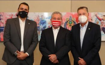 Chivas presenta a Víctor Manuel Vucetich como su nuevo entrenador