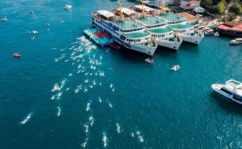 Cientos de personas cruzan a nado de Asia a Europa en tradicional carrera