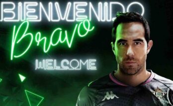 Claudio Bravo es nuevo compañero de Guardado y Lainez
