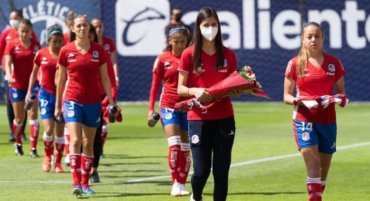 Atlético de San Luis Femenil rinde homenaje a Daniela Lázaro Atlético de San Luis Femenil rinde homenaje a Daniela Lázaro