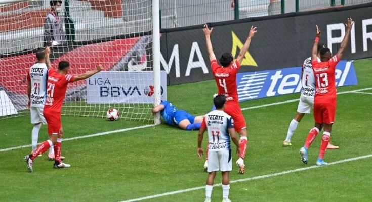 Error de “Toño” Rodríguez cuesta la derrota a Chivas en Toluca