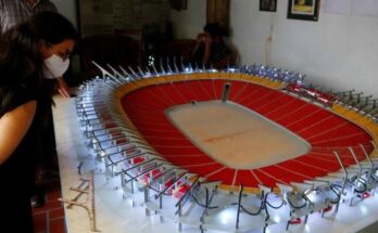 Familia mexicana construye réplica del estadio de los Jefes de Kansas City