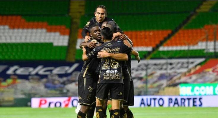 León remonta y vence 2-1 a Xolos