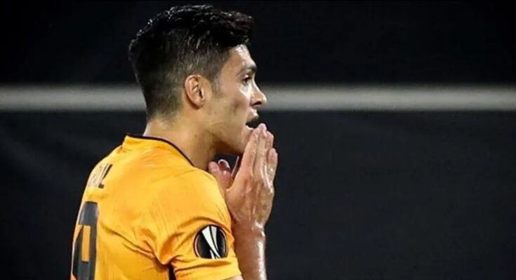 Raúl Jiménez y el Wolverhampton caen ante el Sevilla Raúl Jiménez y el Wolverhampton caen ante el Sevilla