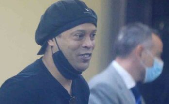 Ronaldinho ya viaja de regreso a Brasil