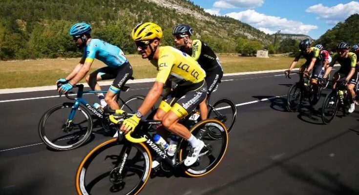 Alaphilippe pierde el ”maillot” amarillo del Tour de Francia por sanción