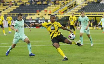 Haaland guía al Dortmund a su primer triunfo