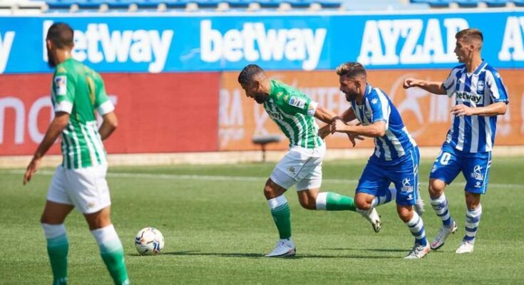 Lainez participa en victoria agónica del Betis