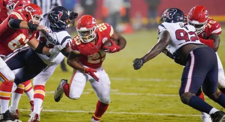 Los Chiefs tienen arranque de campeones