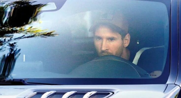 Messi llega para iniciar pretemporada con el Barcelona