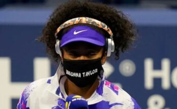 Naomi Osaka avanza en Abierto de EU y recuerda a víctimas de policía