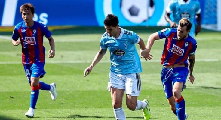 Néstor Araujo presente en el debut del Celta