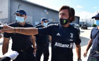 Pirlo consigue su diploma de entrenador