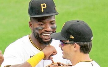 Reynolds pegó jonrón; lo dedica a su primogénito